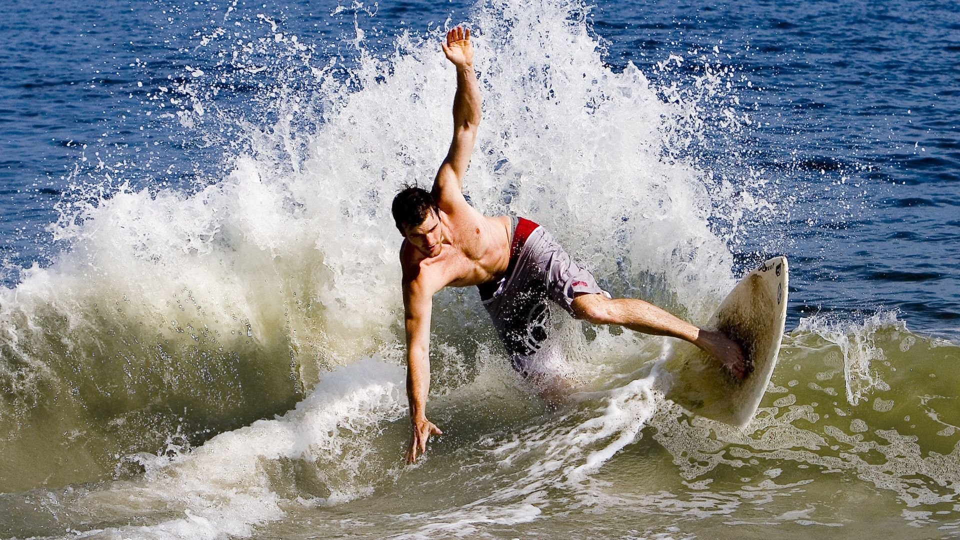 女队专注基础功提升，技术细节见效，女队的训练条例